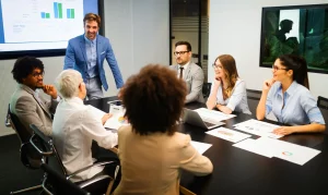 דיבור והצגה אפקטיבית מול קהל - סדנה לחברות וארגונים - מנהלים ועובדים